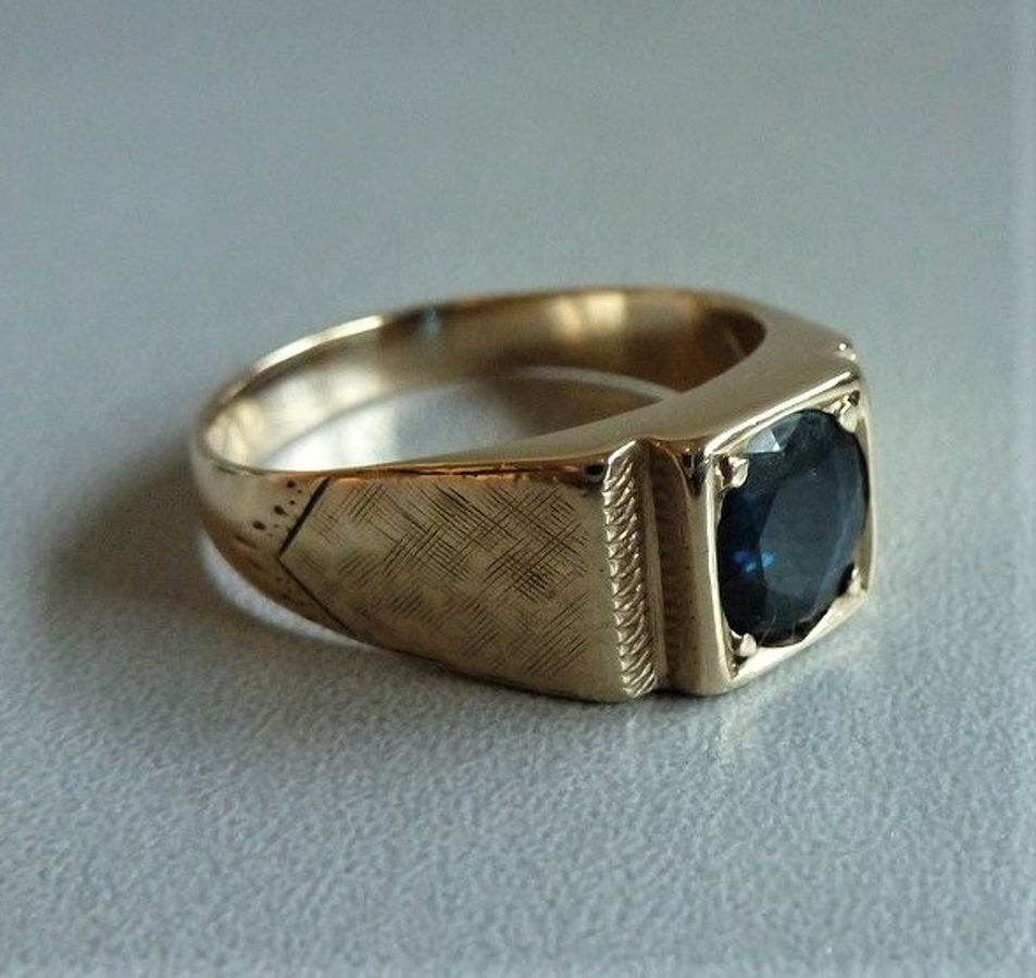 zuiger gips Intact Antiek gouden ring met natuurlijke saffier - Thoms Zilverwerken