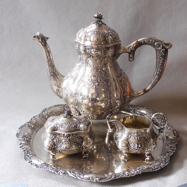 Bijzonder vierdelig Duits zilveren servies