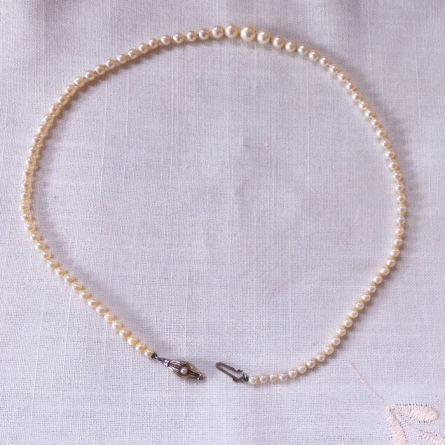Cultuvé Parelcollier met wit gouden slot