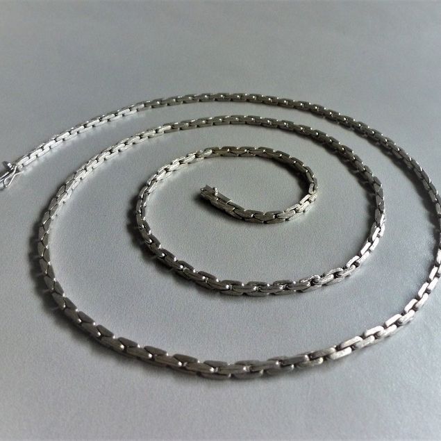 Witgouden Chanel ketting (Massief)