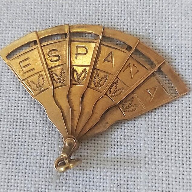 Gouden zes delige waaier kettinghanger