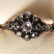 14 kr gouden entourage ring met diamant