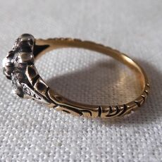 14 kr gouden entourage ring met diamant