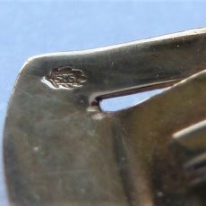 Bloedkoraal armband met gouden entourageslot