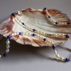 Cultive parelset met goud en Lapis lazuli