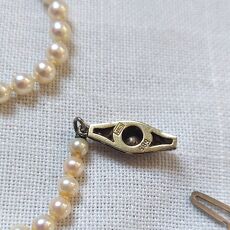 Cultuvé Parelcollier met wit gouden slot