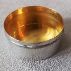 Engels zilveren Pyx / Hostie doosje 