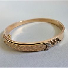  Gouden slavenarmband met diamant 