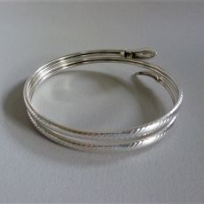 Zilveren slangen -klemarmband